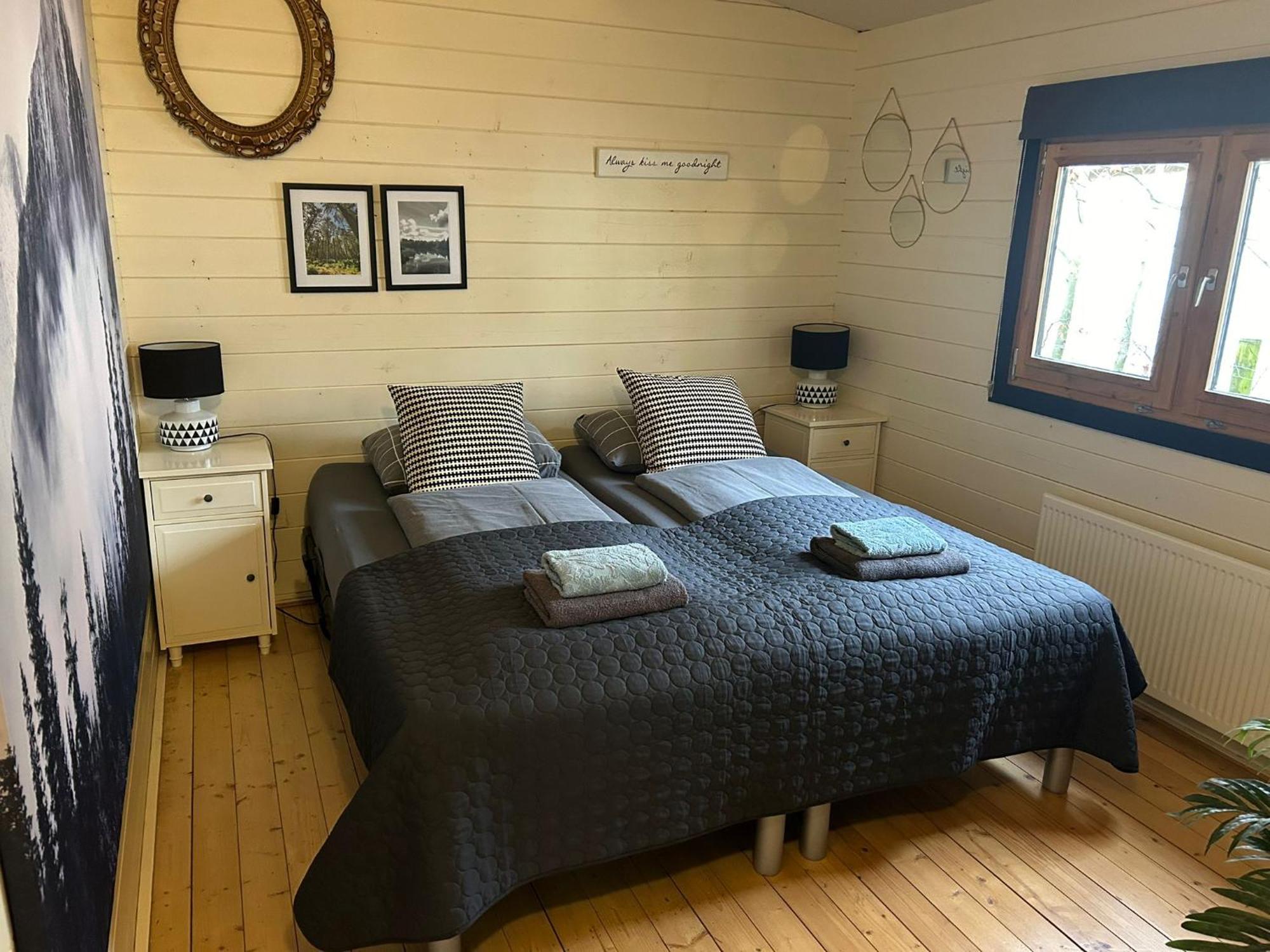 Carpe Diem, Het Ruime Chalet Met Houtkachel Nabij Wildlands Emmen Schoonebeek Εξωτερικό φωτογραφία